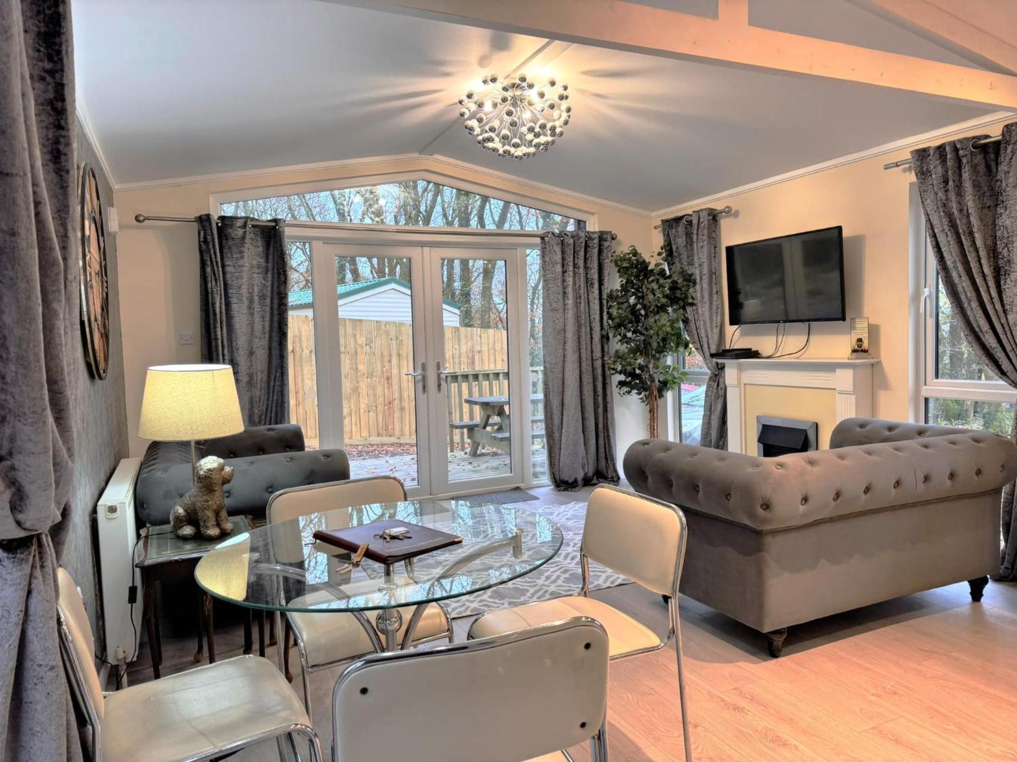 Welsh Villa-Hot Tub-Tenby-Carmarthen-Forestsetting Екстер'єр фото